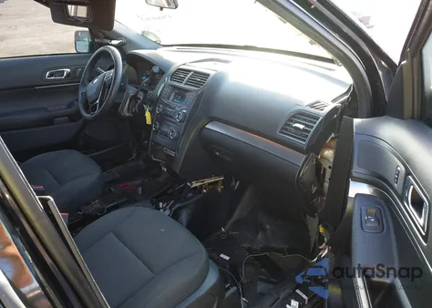 2017 Ford Utility Police Interceptor из США, поврежденный, VIN 1FM5K8AR0HGD93797